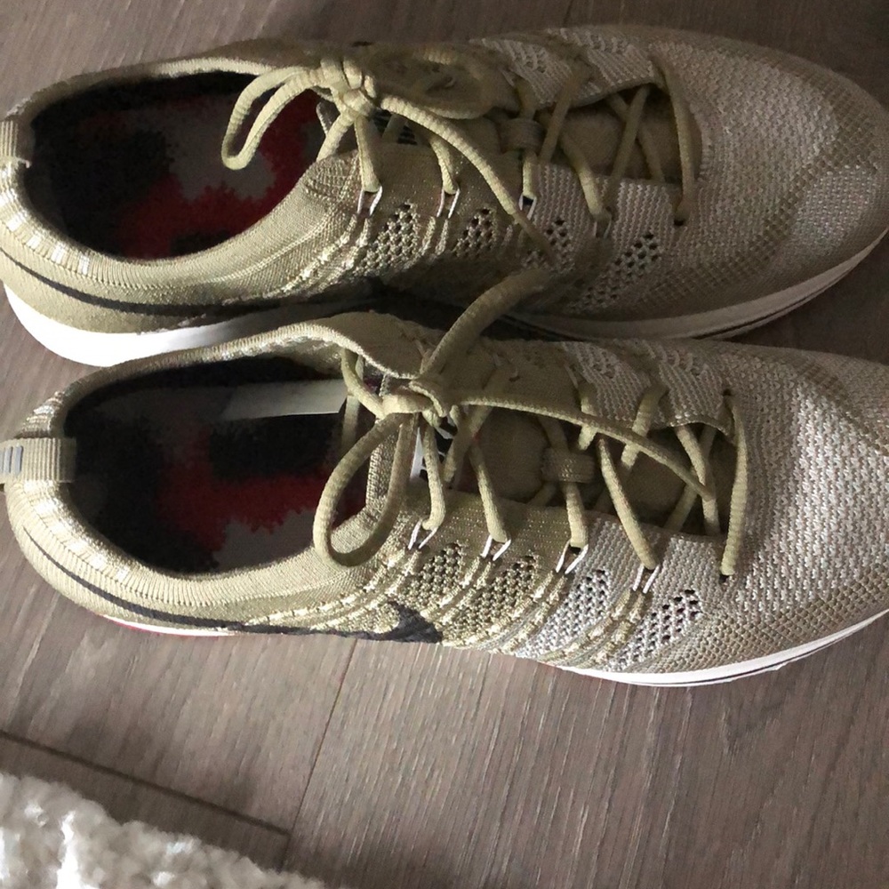 Men’s Nike Flyknit Trainer